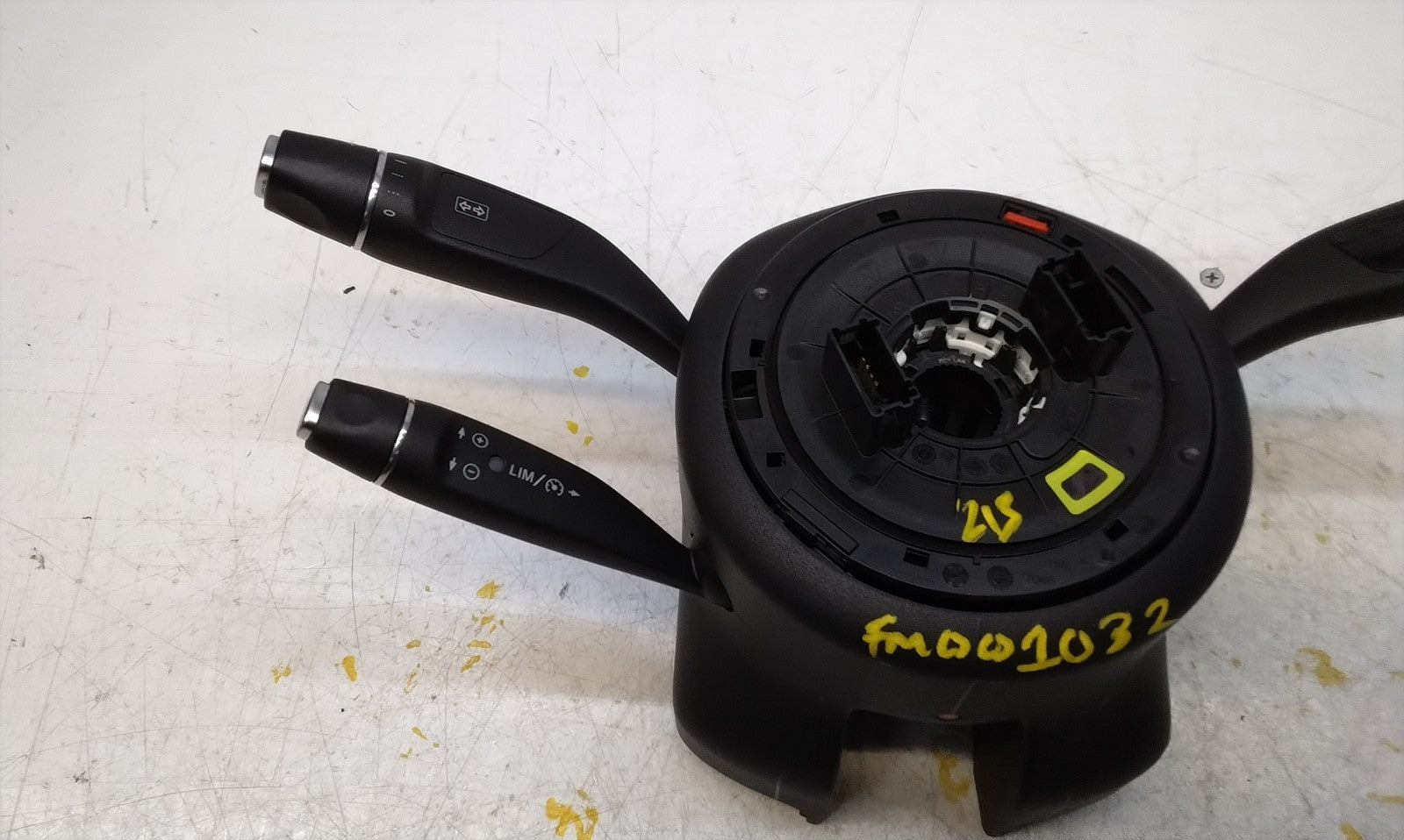 Mercedes E-CLASS W213 INDICATOR/WIPER GEAR SELECT + SQUIB  A2139001002 FM001032