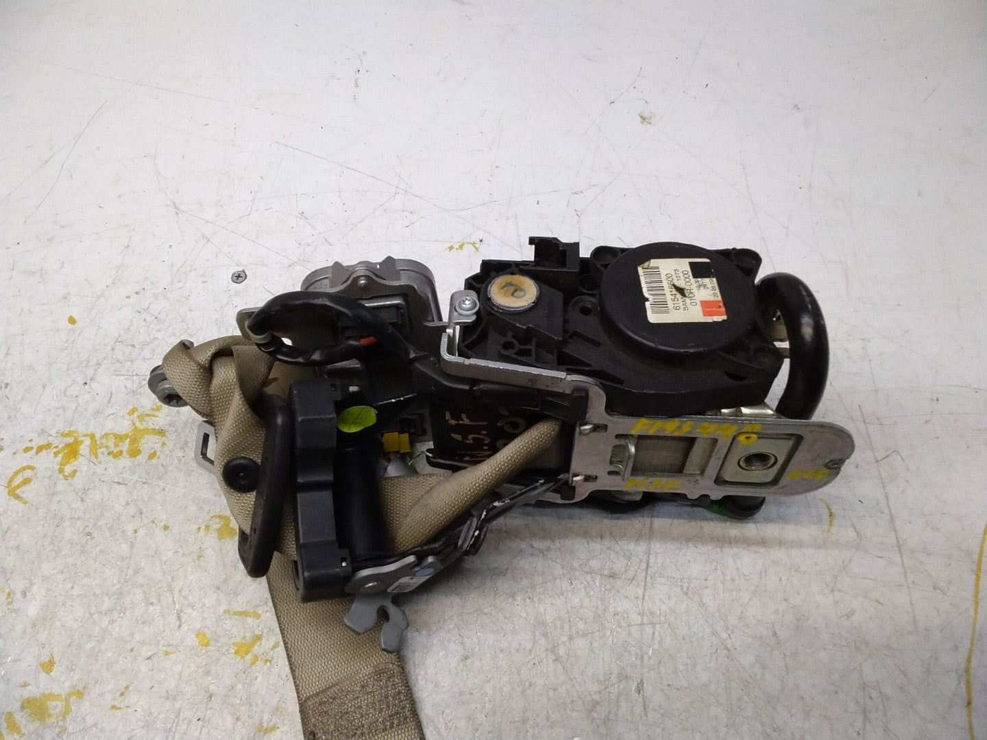 MERCEDES E CLASS C207 PASSENGERS FRONT LEFT SEATBELT A2078603585 FMS448 NSF