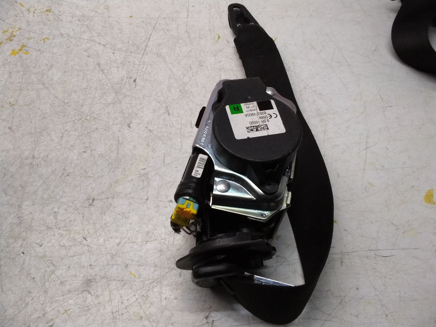 MERCEDES C-CLASS W205 SEAT BELT REAR RIGHT DRIVER SIDE A2058600285 FMS336 OSR
