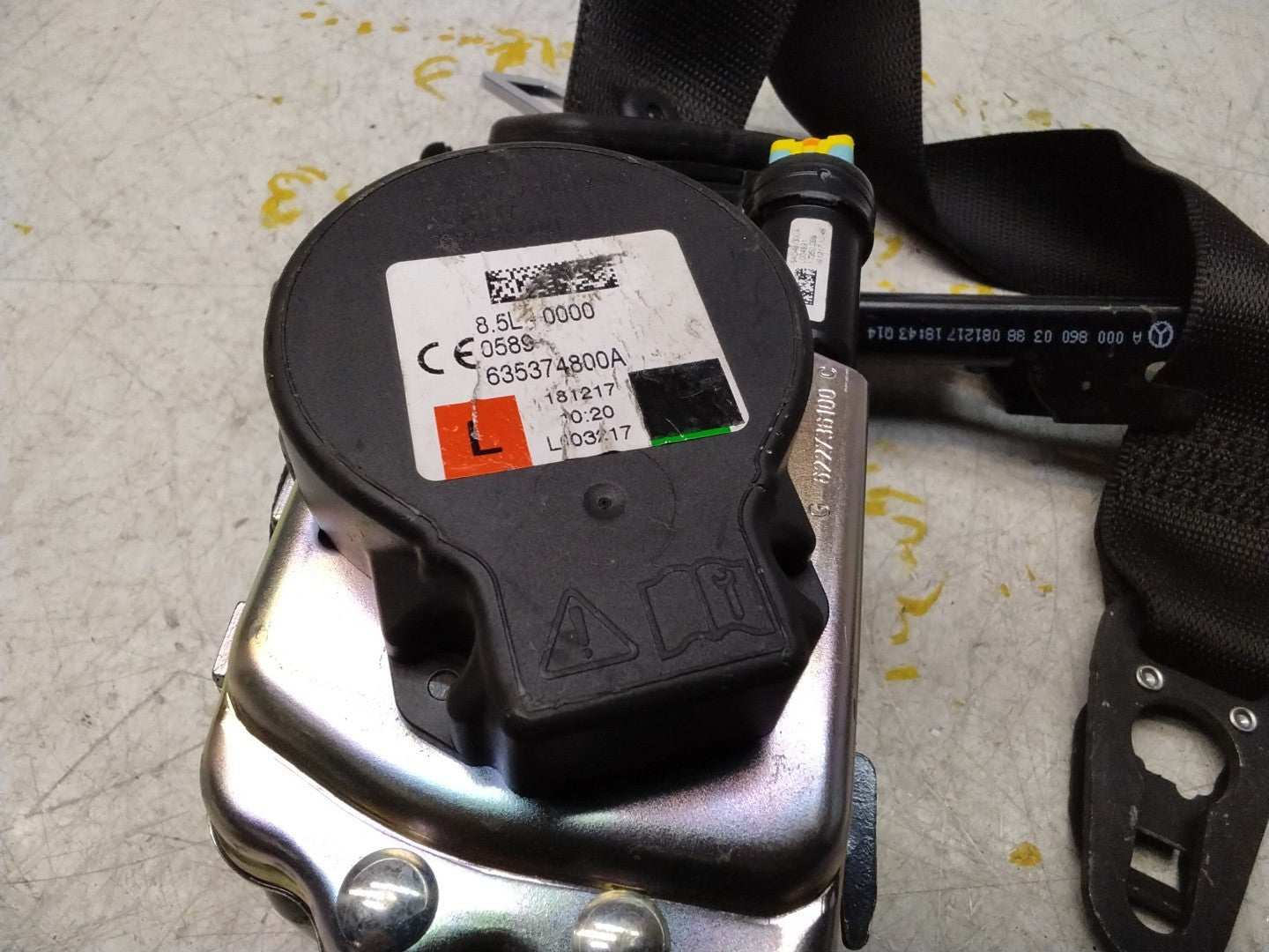 MERCEDES C-CLASS W205 SEAT BELT FRONT PASSENGER LEFT SIDE A2058600185 FMS322 NSF