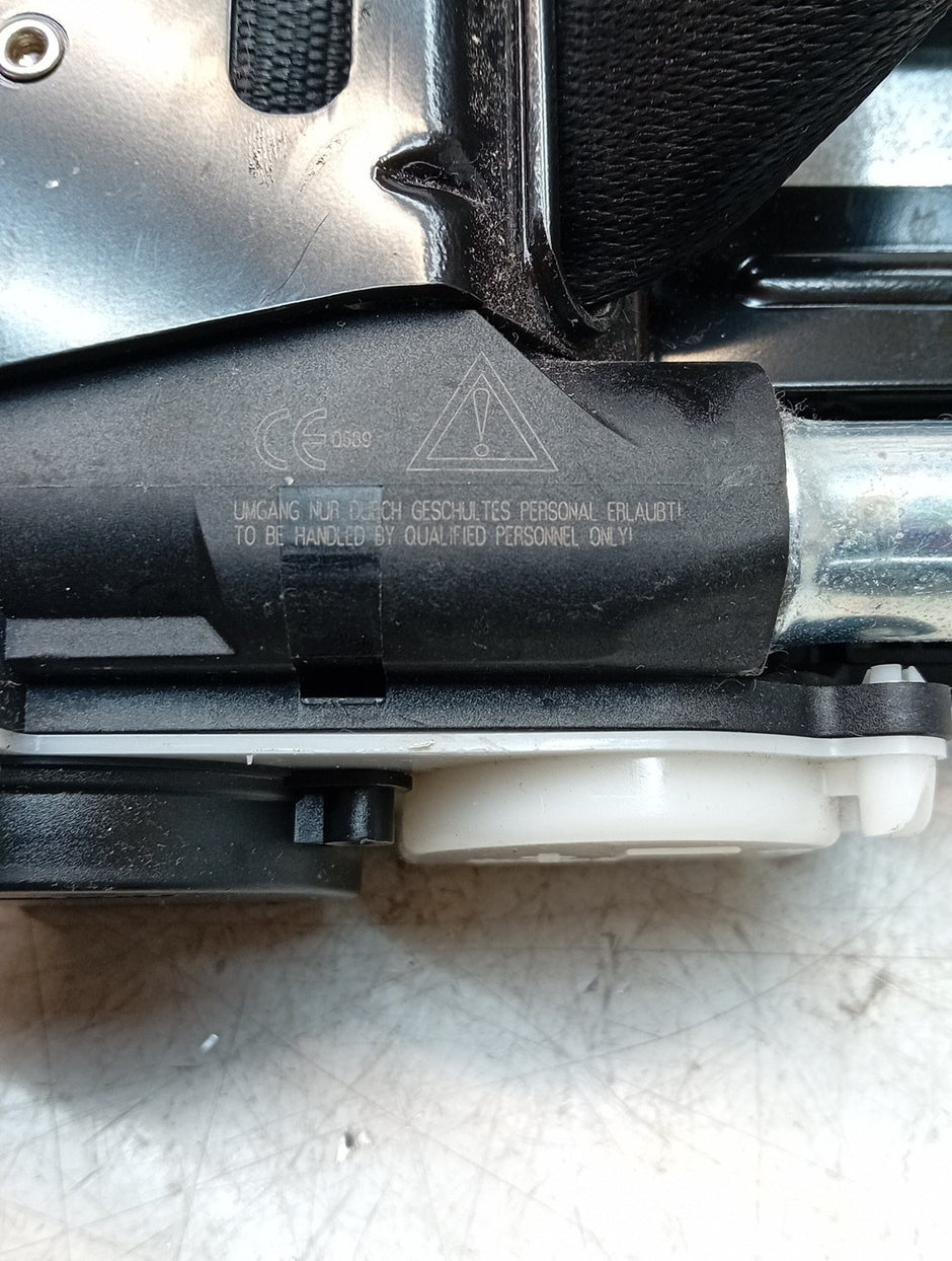 MERCEDES E220 SEAT BELT A2138605600 FRONT RIGHT DSL AUTO W213 ESTATE FMS92 OSF
