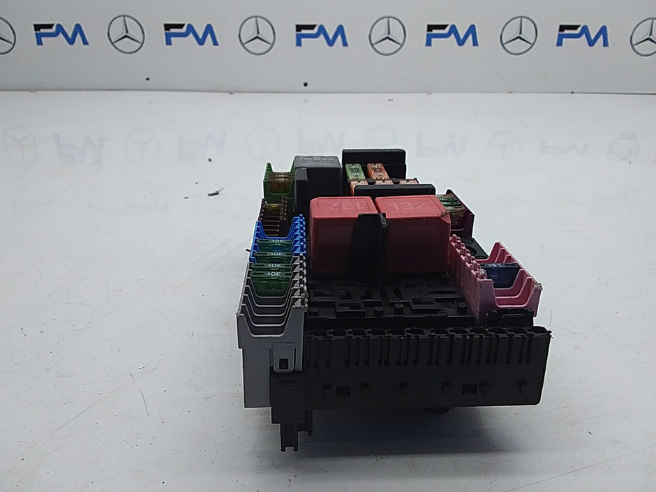 MERCEDES E CLASS FUSE RELAY BOX A2139068801 W213 2016 ONWARDS FMF57