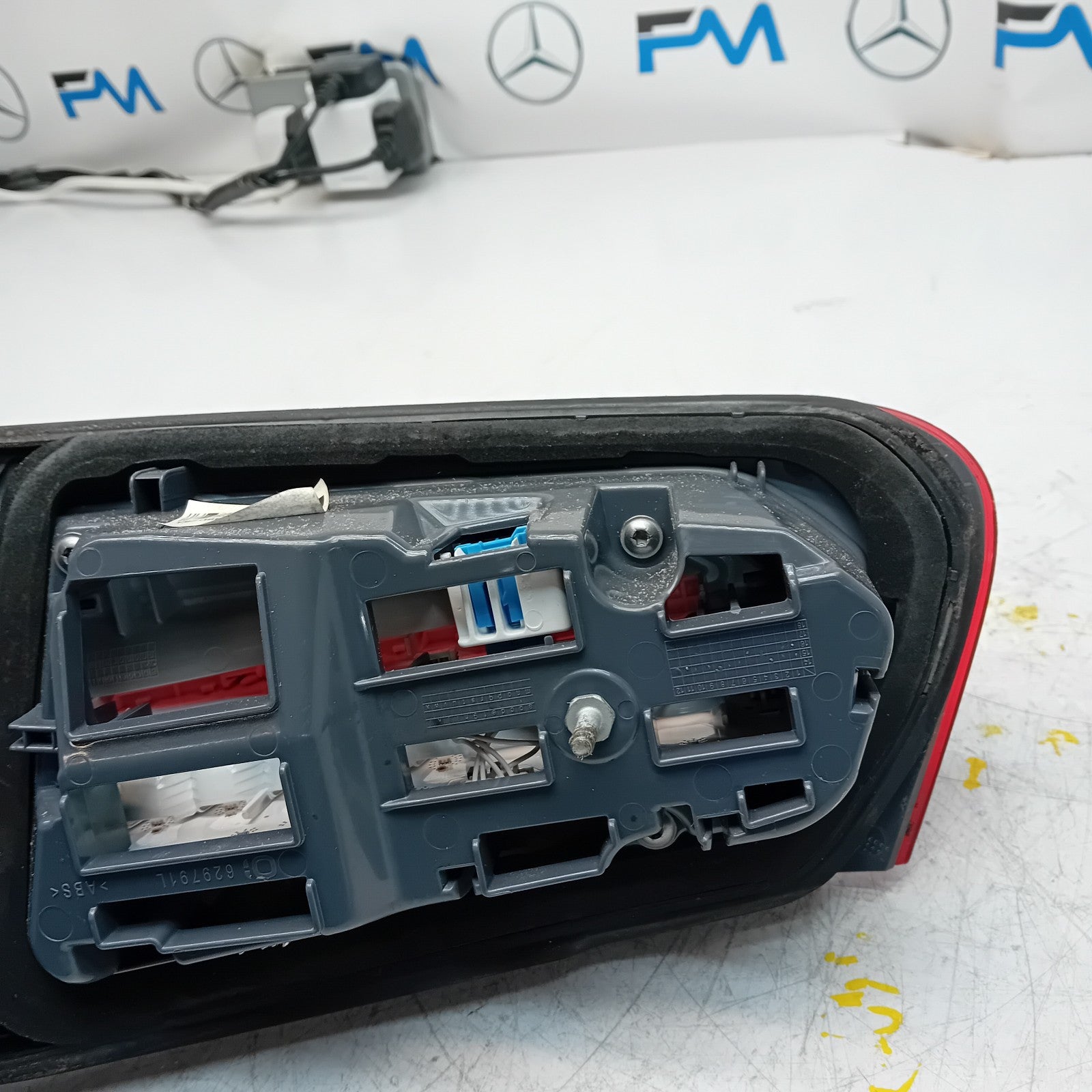 MERCEDES GLC W253 PASSENGER SIDE NS REAR TAIL LIGHT A2539068100 2016 FMT164