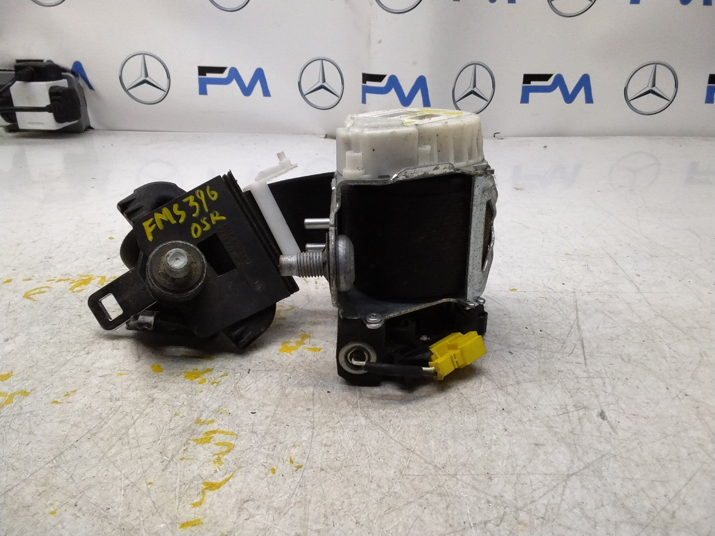 MERCEDES GL CLASS W164 REAR SEAT BELT RIGHT A2018680222 FMS396 OSR