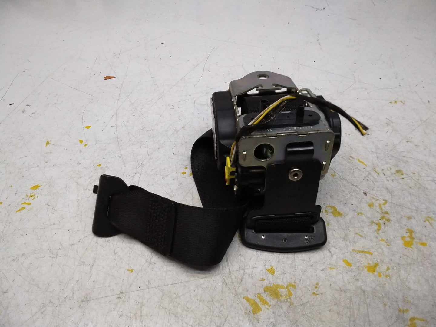 MERCEDES GLE W292 NEAR SIDE REAR SEAT BELT OEM A2928600185 FMS394 NSR