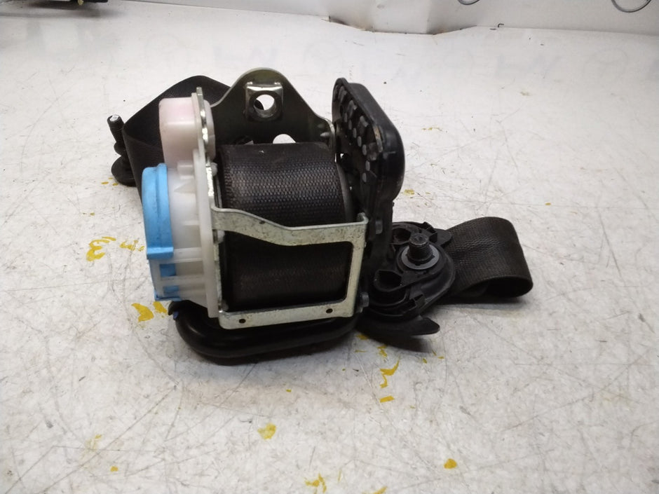 MERCEDES A CLASS SEAT BELT FRONT RIGHT A1768600285 W176 FMS181 OSF
