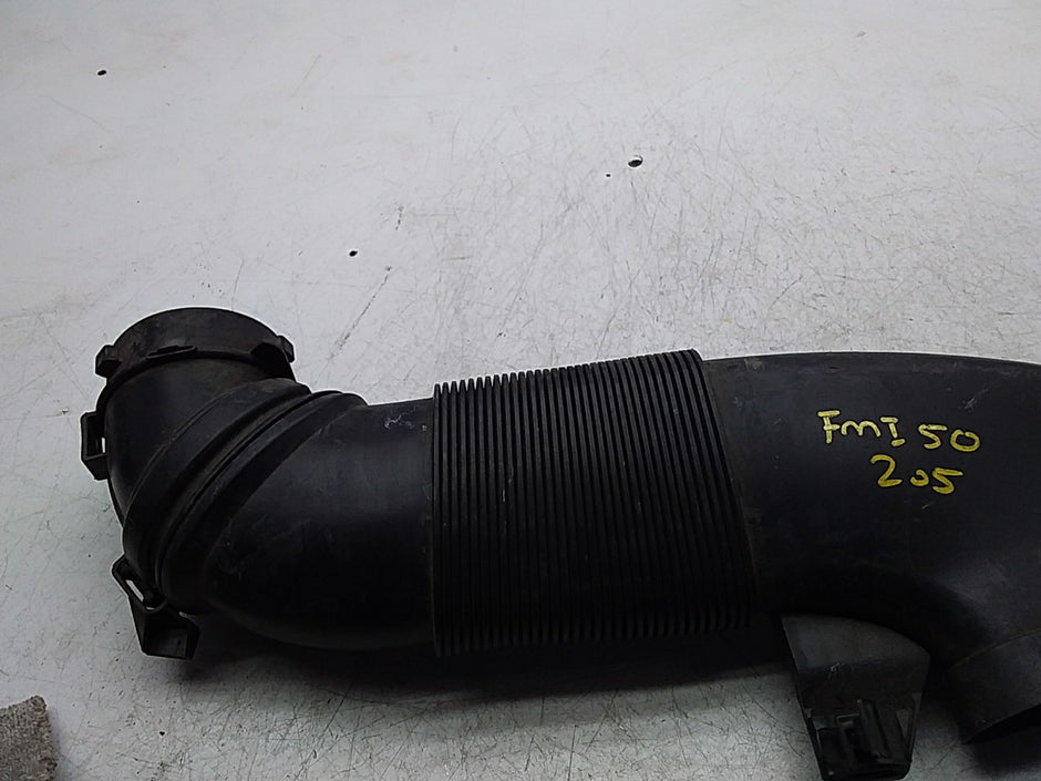 MERCEDES BENZ C-CLASS W205 AIR INTAKE TUBE A6510903242 FMI50 (DAMAGED)