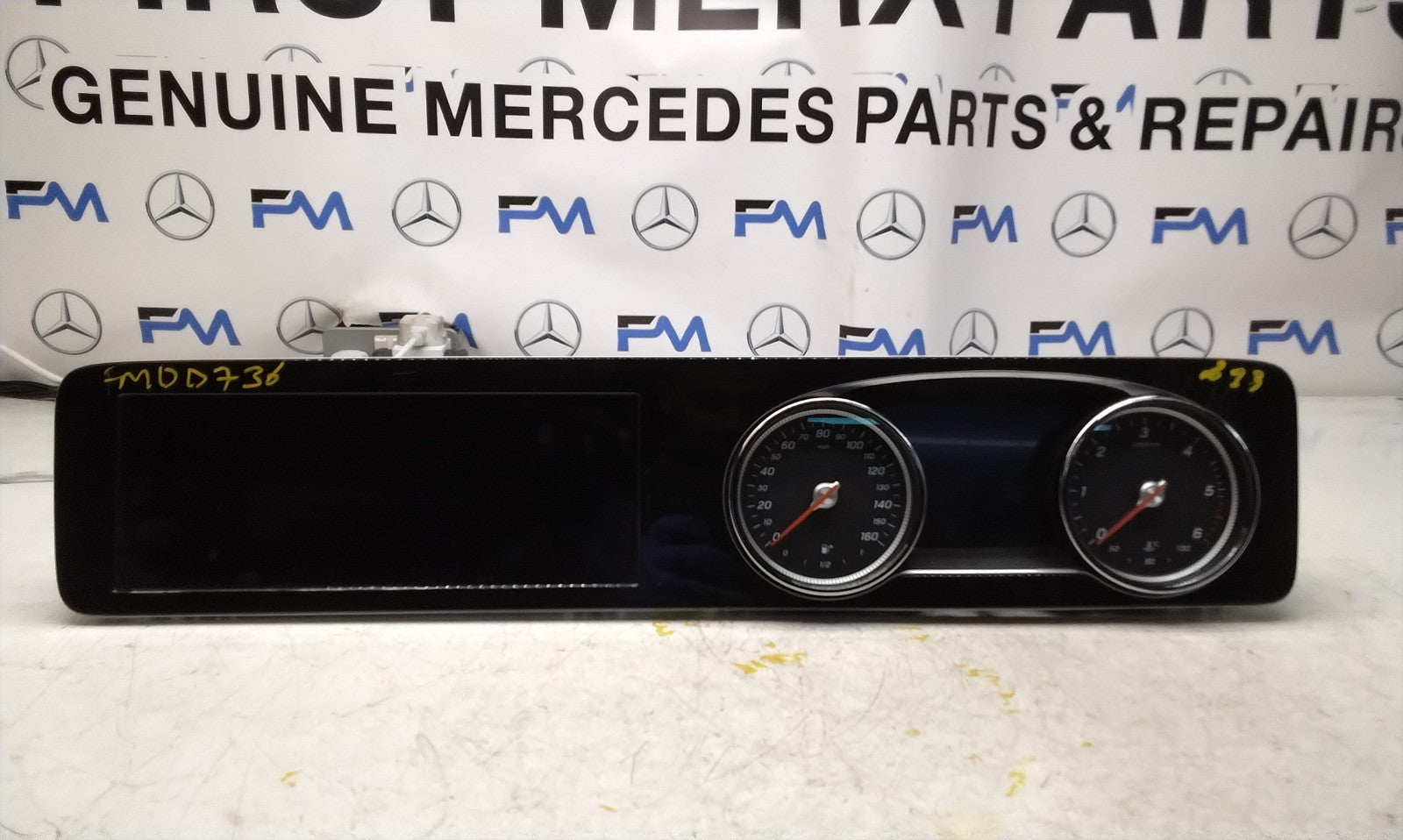 MERCEDES E-CLASS W213 DISPLAY SCREEN INSTRUMENT CLUSTER FM00736