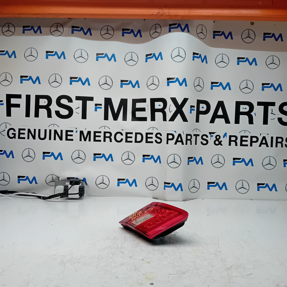MERCEDES E-CLASS W212 DRIVER SIDE OS REAR TAIL LIGHT A2129060358 2012 FMT125