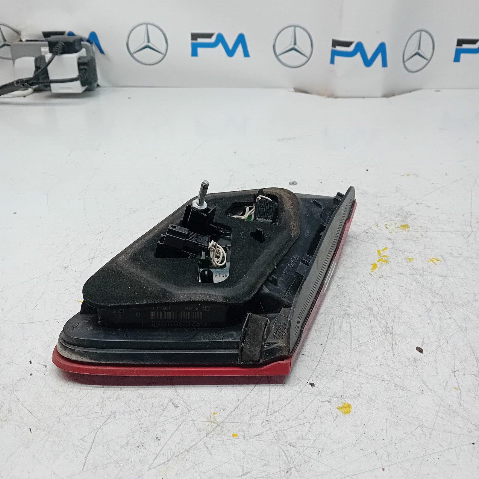 MERCEDES E-CLASS W212 DRIVER SIDE OS REAR TAIL LIGHT A2129060358 2012 FMT125