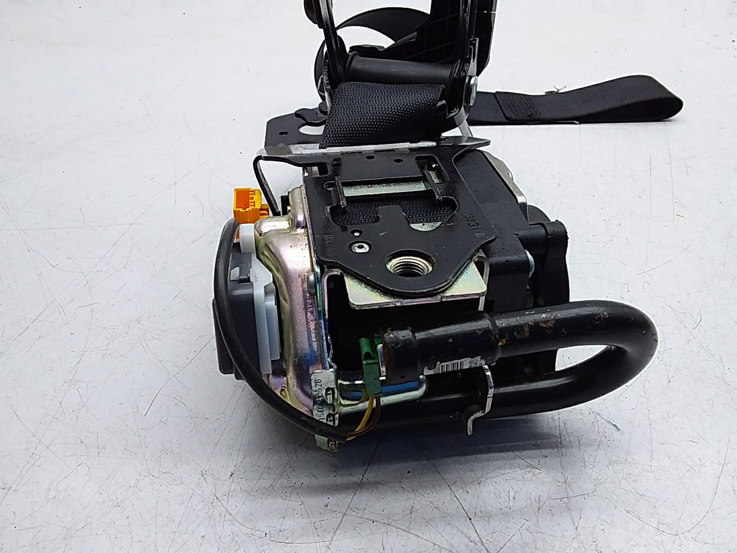 MERCEDES E-CLASS W238 SEAT BELT FRONT LEFT PASSENGER SIDE A2388602800 FMS255 NSF