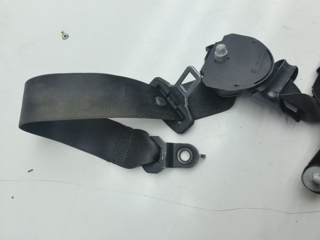 MERCEDES E CLASS W212  SEAT BELT FRONT LEFT PASSENGER SIDE A2128609185 FMS21 NSF