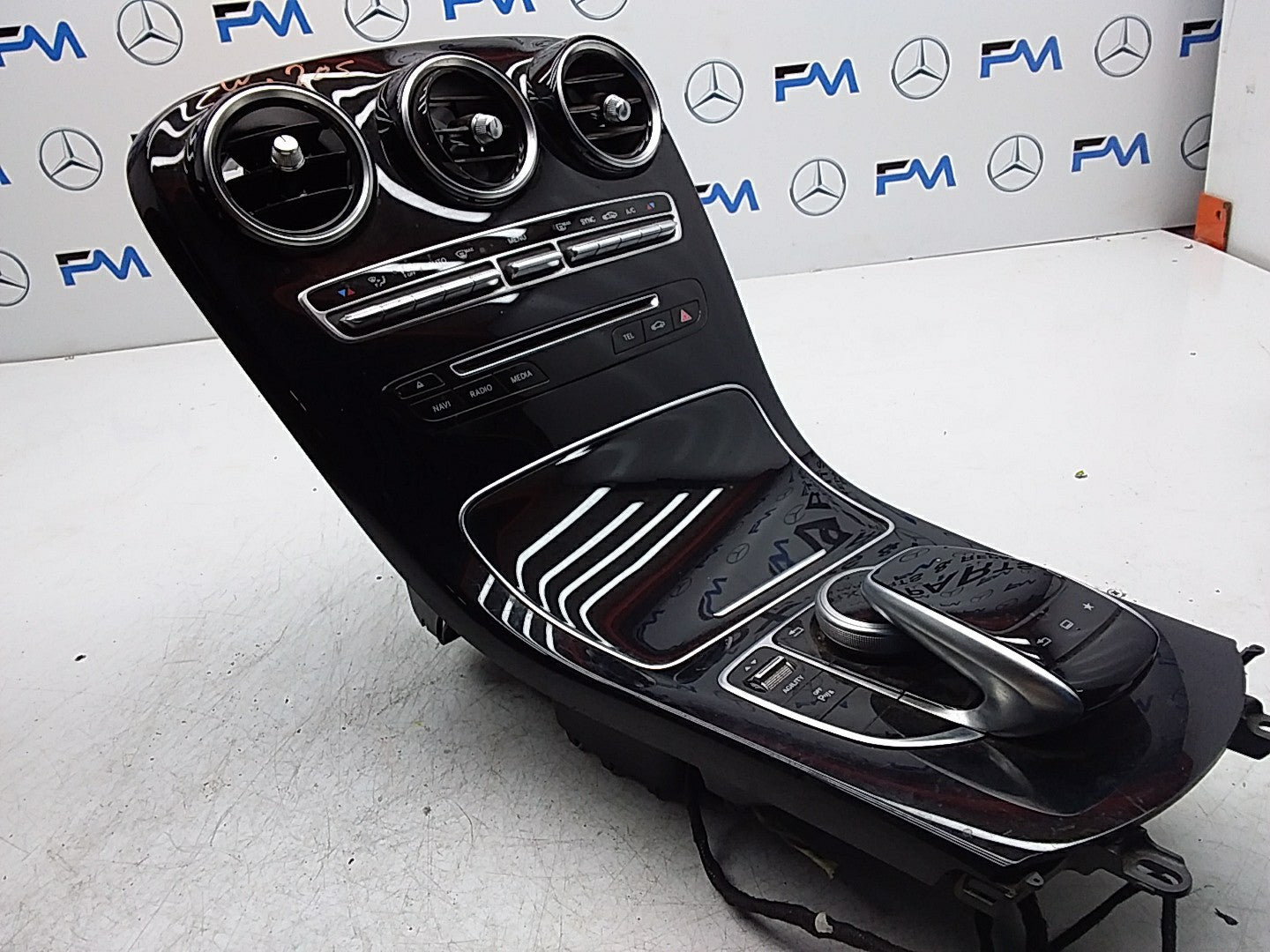 2014 ONWARDS MERCEDES C-CLASS W205 CENTRE  CONSOLE  A2055404834 FMK22