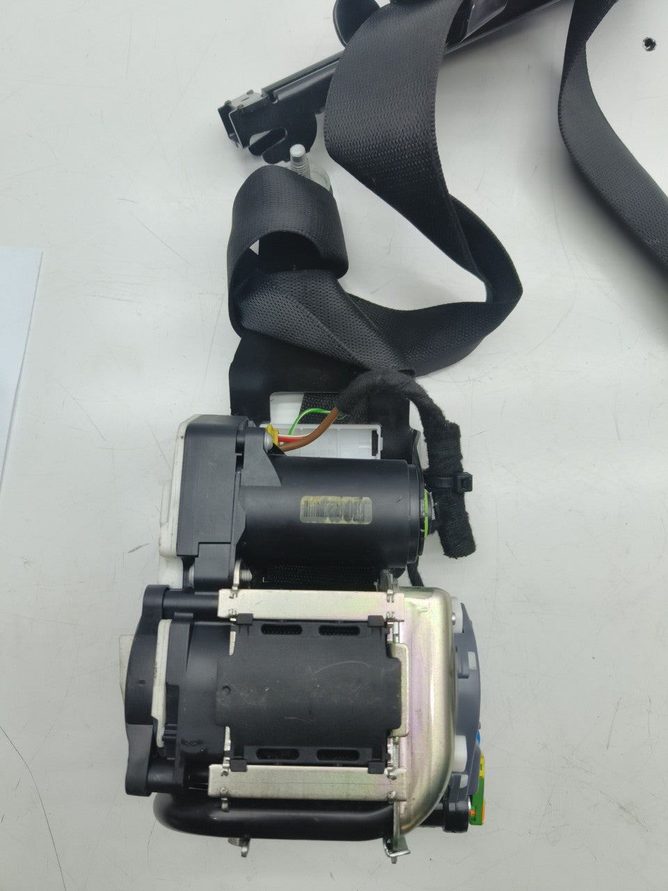 MERCEDES E-CLASS W212  SEAT BELT FRONT LEFT PASSENGER SIDE A2128600786 FMS23 NSF