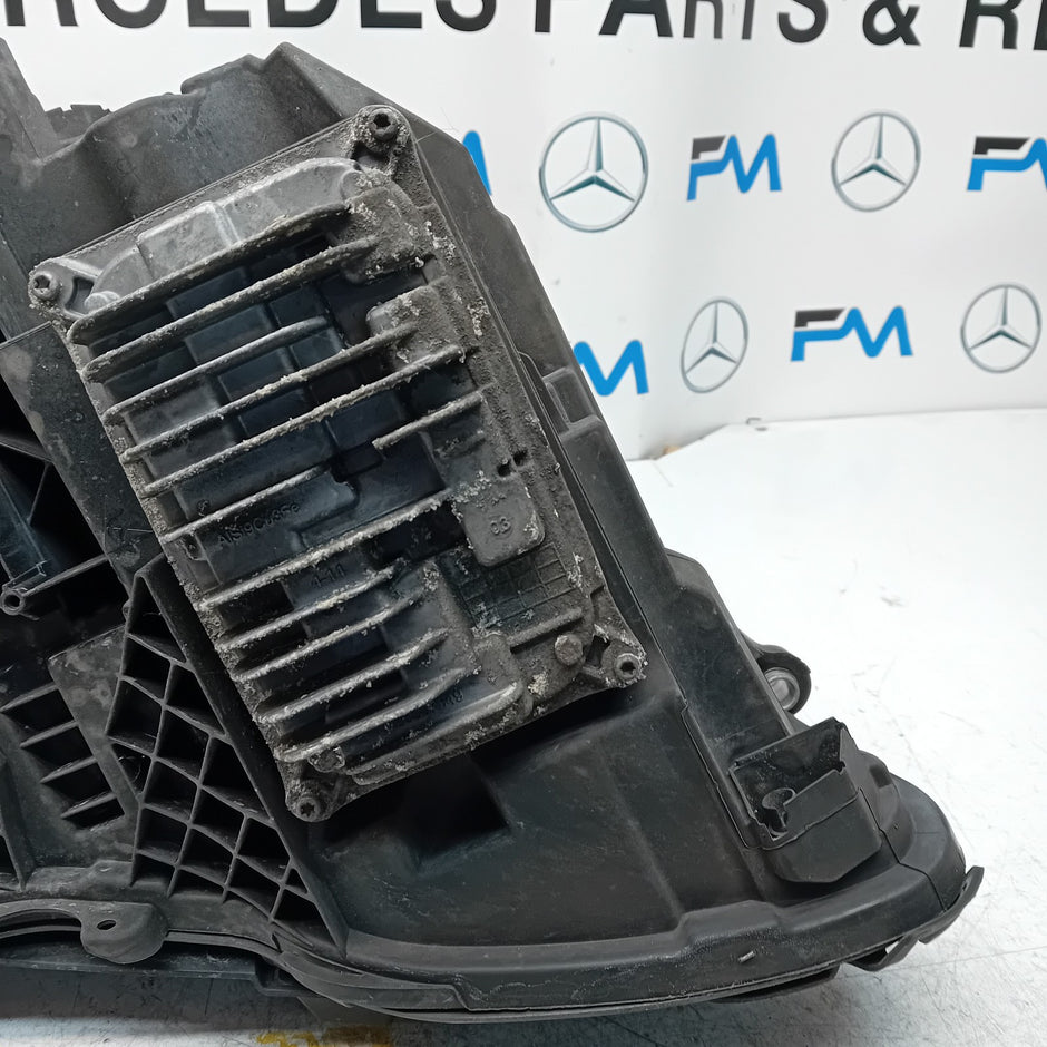 MERCEDES E-CLASS W212 HEADLIGHT PASSENGER NS LEFT A2129062903 2015 FMH176