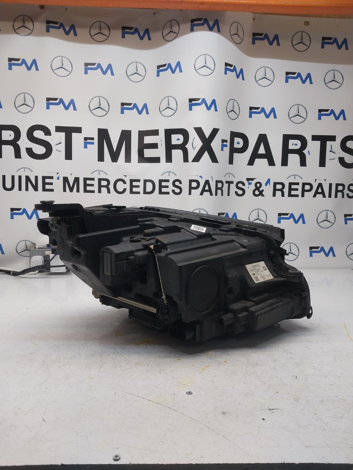 MERCEDES E-CLASS 2014 ONWARDS W213 HEADLIGHT PASSENGER NS A2139064104 FMH154