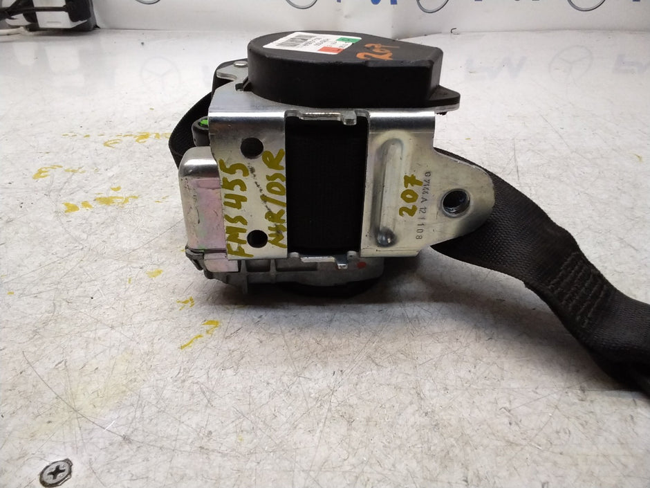 MERCEDES E CLASS SEAT BELT REAR RIGHT AND LEFT A2078602385 C207 FMS455 NSR OSR
