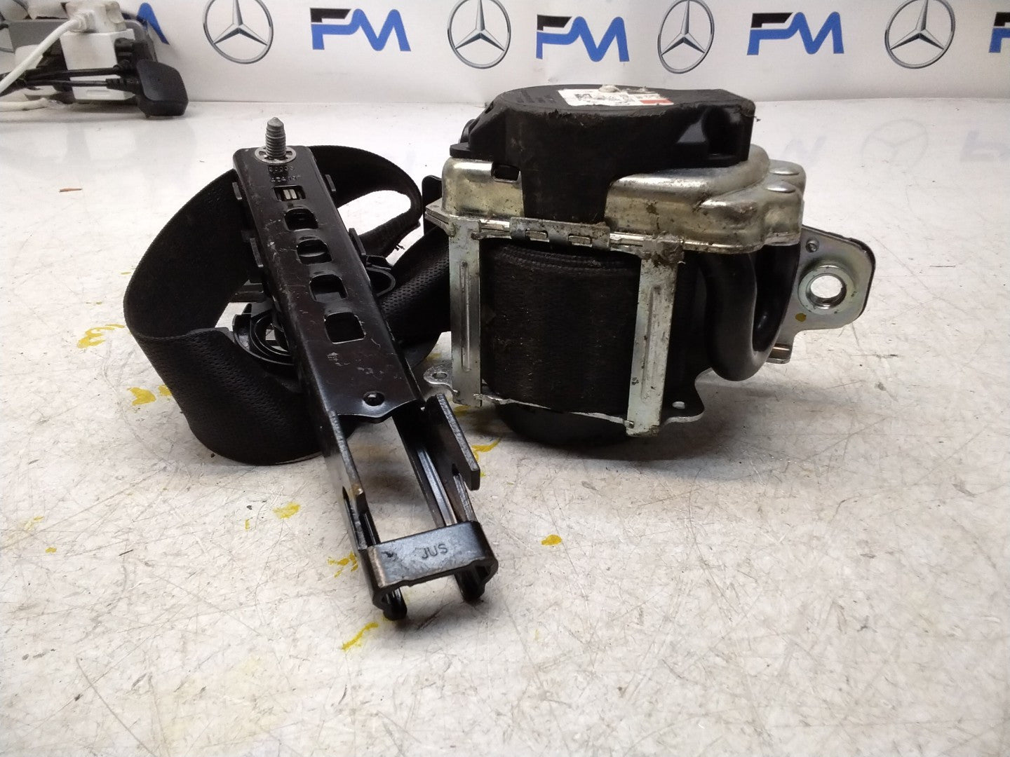 MERCEDES C-CLASS W205 SEAT BELT FRONT PASSENGER LEFT SIDE A2058600185 FMS323 NSF