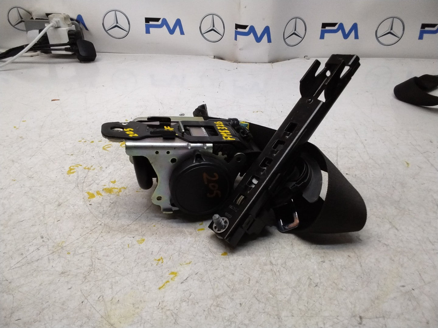 MERCEDES C-CLASS W205 SEAT BELT FRONT PASSENGER LEFT SIDE A2058600185 FMS326 NSF