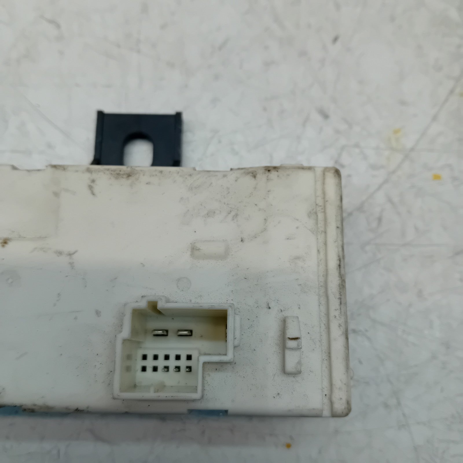 MERCEDES E-CLASS TAILGATE CONTROL MODULE W213 A2139004711 FM00863