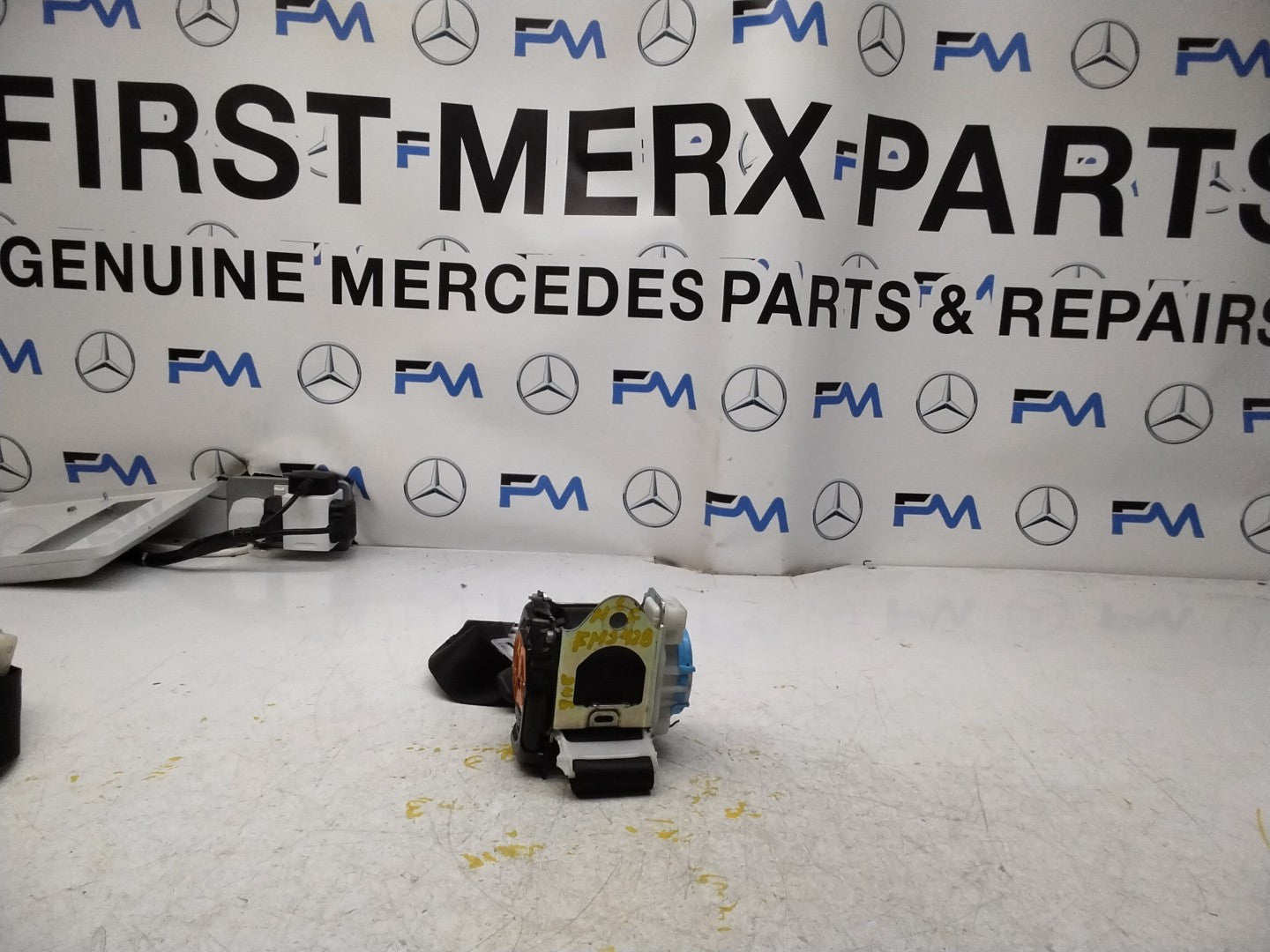 MERCEDES A CLASS SEAT BELT FRONT LEFT PASSENGER SIDE A2468600000 W176 FMS428 NSF