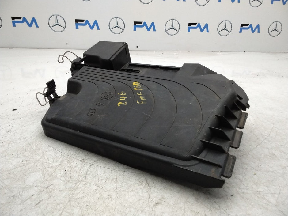 MERCEDES BENZ  B-CLASS  W246 FUSE RELAY JUNCTION BOX LID A2465400182  FMF160