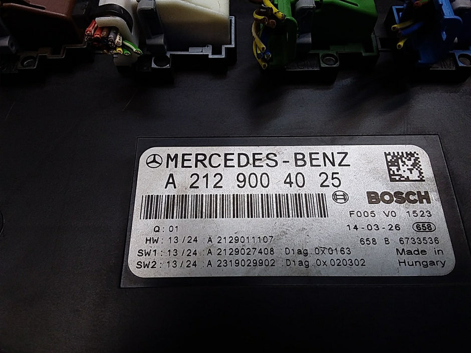 Mercedes E-CLASS W212 Fuse  Box RELAY A2129004025 FMF90