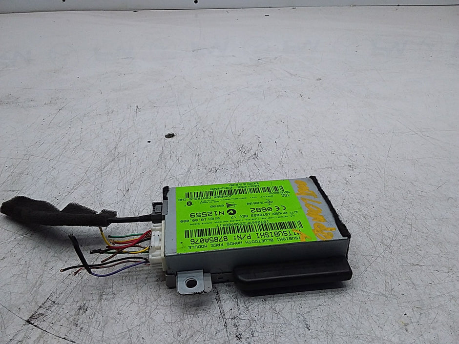 MITSUBISHI  OUTLANDER BLUETOOTH HANDS FREE MODULE FMR04 8785A076