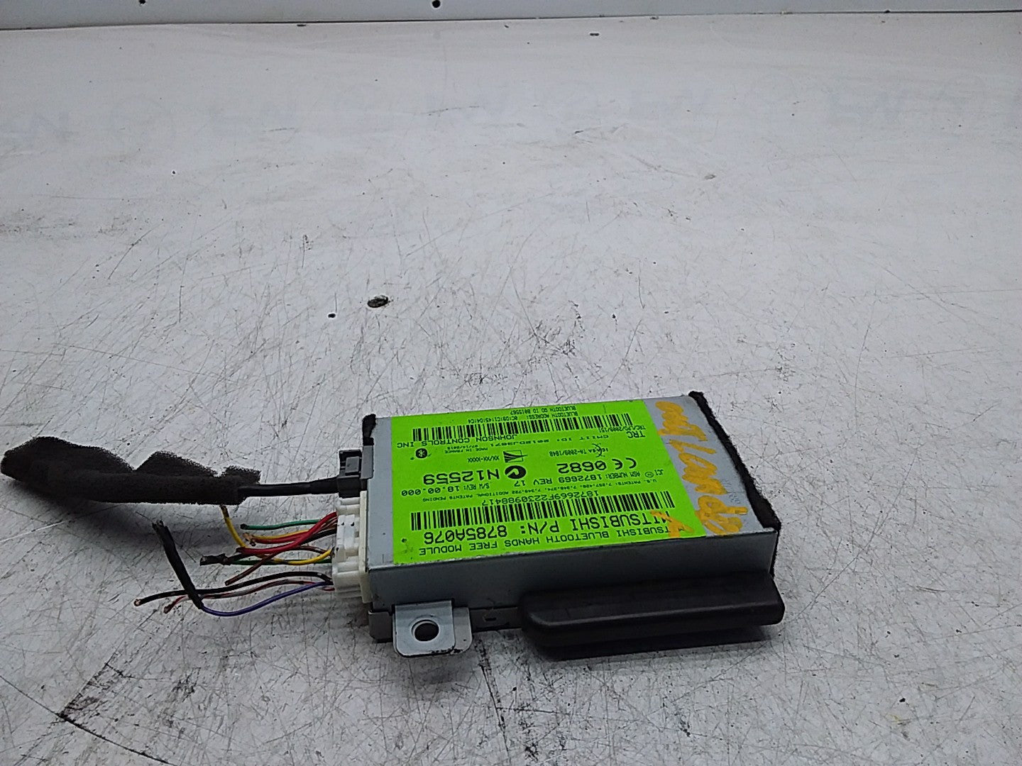 MITSUBISHI  OUTLANDER BLUETOOTH HANDS FREE MODULE FMR04 8785A076