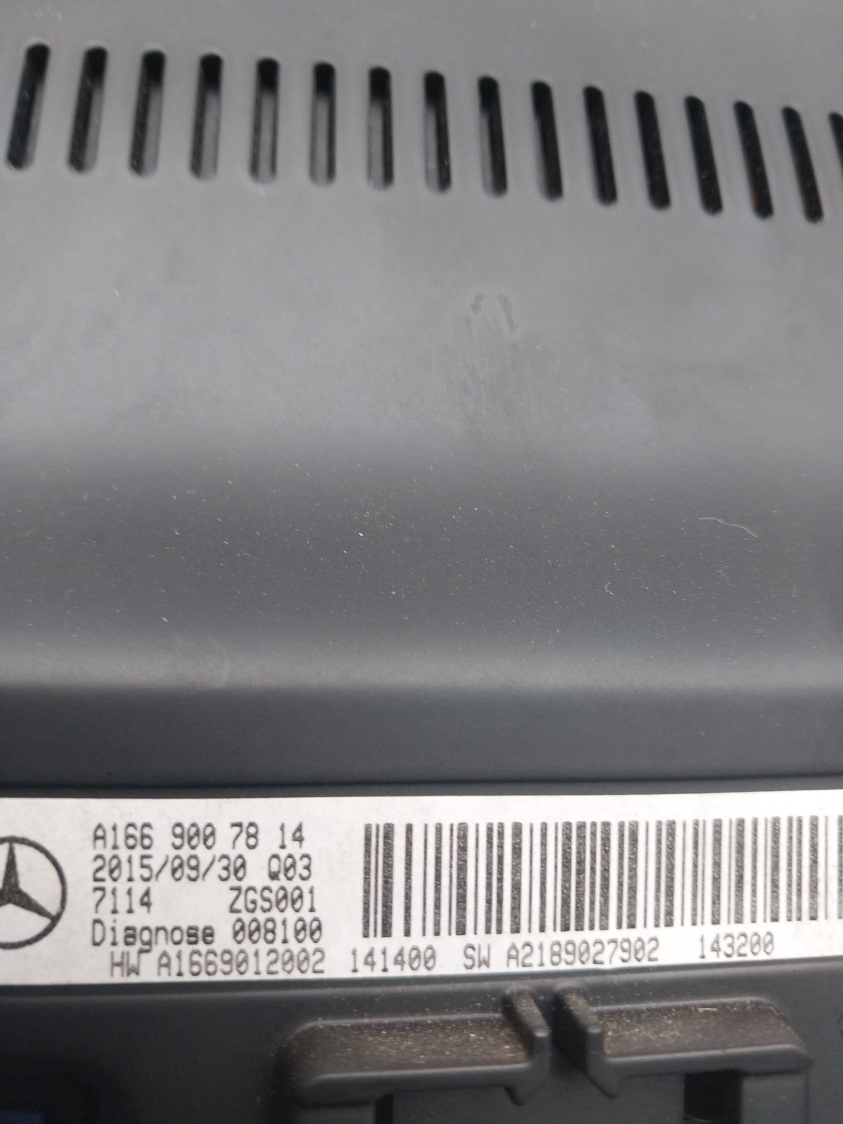 MERCEDES M-CLASS W166 DISPLAY SCREEN A1669007814 2015 FM00719