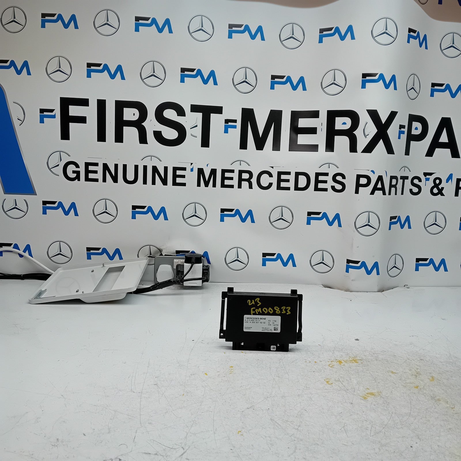 MERCEDES C-CLASS GEARBOX CONTROL UNIT W205 A2059007705 FM00832