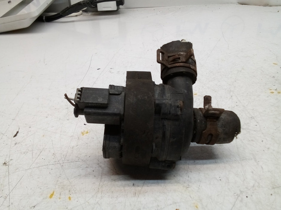 Mercedes E-CLASS W211 ELECTRIC COOLANT WATER PUMP A2118350028 FM00795