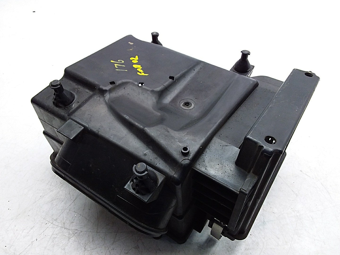 MERCEDES GLA CLASS X156 2013-2020 AIR FILTER BOX   A6450900001 FMA02
