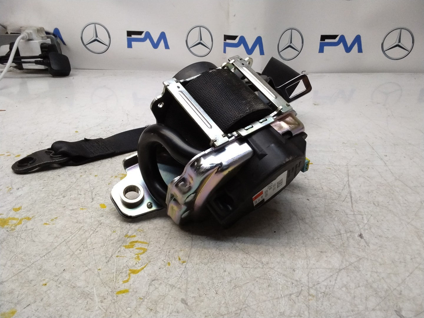 MERCEDES-BENZ W205 C CLASS FRONT LEFT PASSENGER SEATBELT A2058605185 FMS339 NSF
