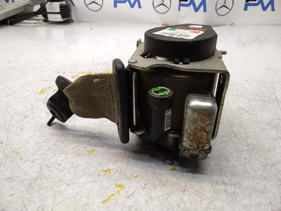 MERCEDES E CLASS SEAT BELT REAR RIGHT AND LEFT A2078602185 C207 FMS456 NSR OSR