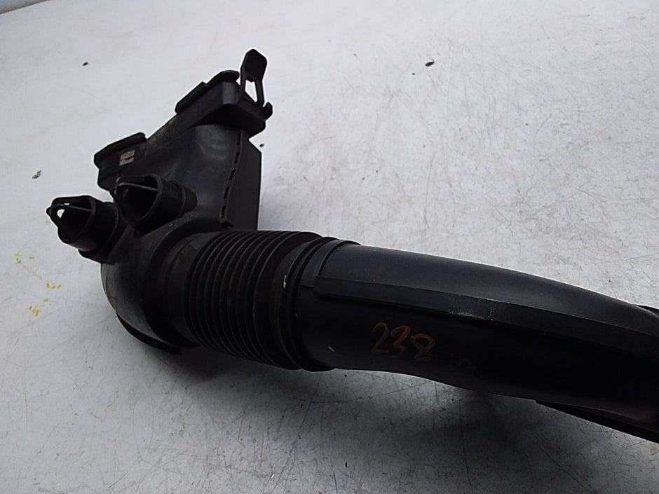 MERCEDES BENZ E-CLASS W213 AIR INTAKE TUBE A6540040097 FMI46