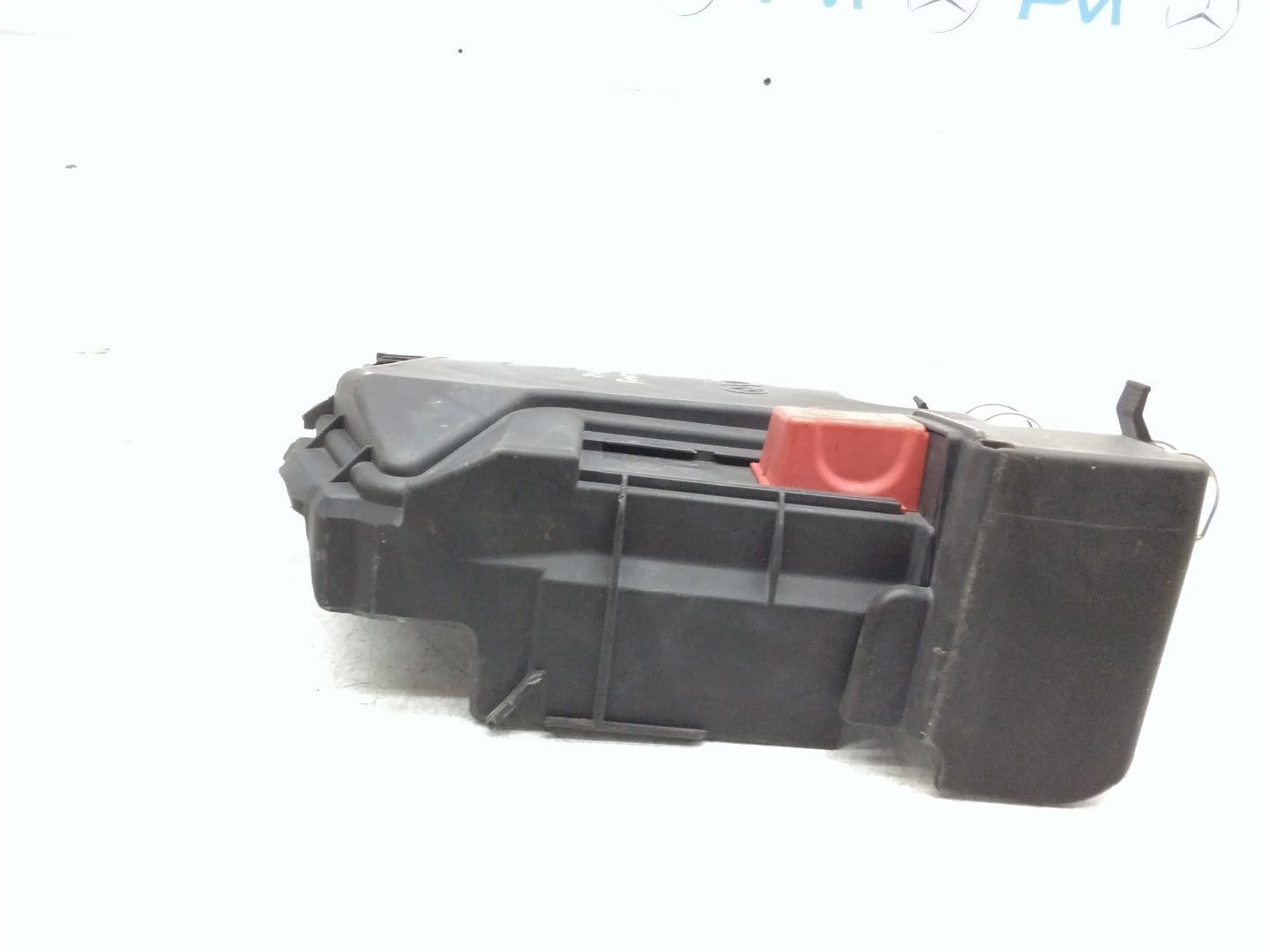 MERCEDES BENZ  B-CLASS  W246 FUSE RELAY JUNCTION BOX LID A2465400182  FMF157