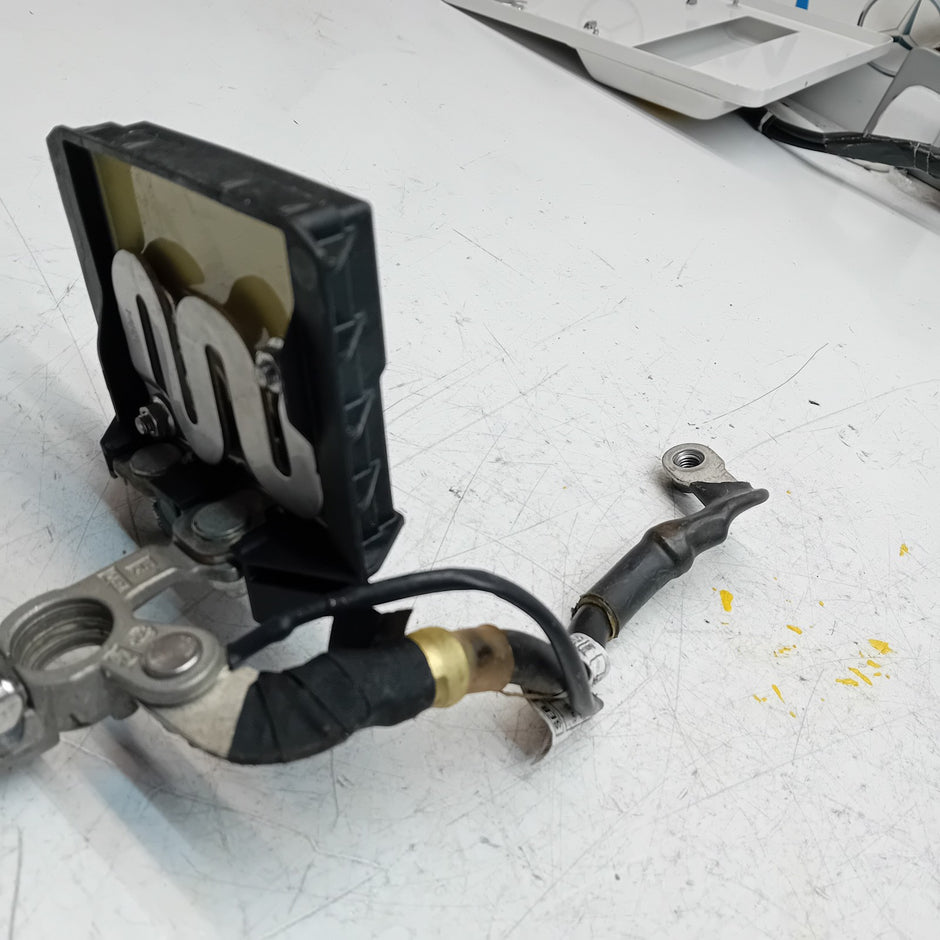 MERCEDES  C E CLASS W205 W213 NEGATIVE BATTERY CLAM TERMINAL A0009061505 FM00818