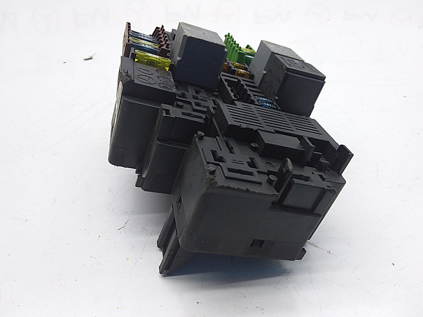 MERCEDES E CLASS FUSE RELAY BOX A2139062202 W213 2016 ONWARDS FMF50