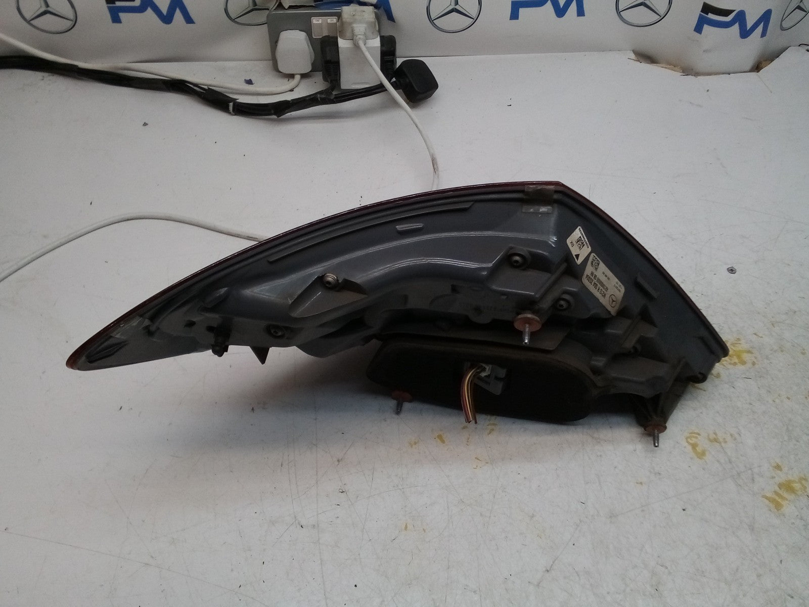 MERCEDES E-CLASS W213 DRIVER OS REAR TAIL LIGHT 2017 A2139068000 FMT205