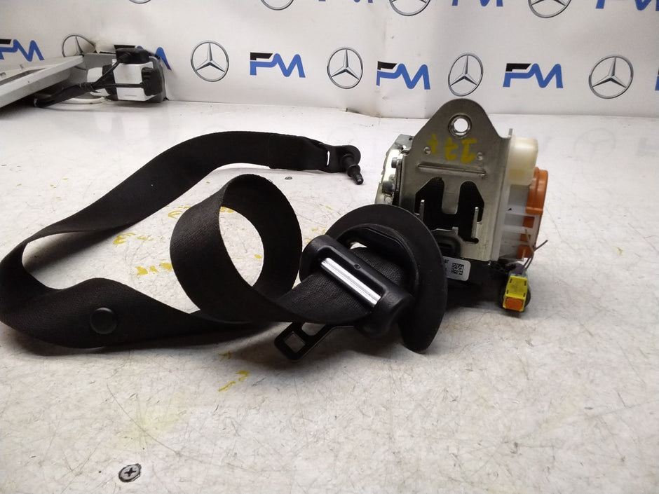 MERCEDES A CLASS  FRONT LEFT SEAT BELT WITH PRETENSIONER A1778600700 FMS405 NSF
