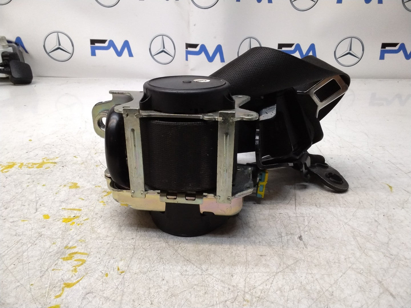 MERCEDES-BENZ W205 C CLASS FRONT LEFT PASSENGER SEATBELT A2058605185 FMS338 NSF