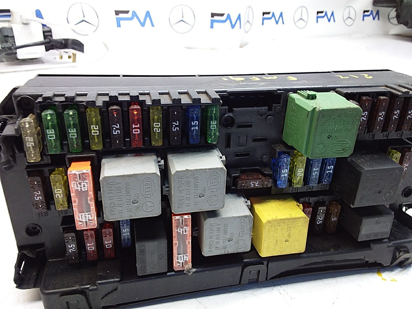 Mercedes E-CLASS W212 Fuse  Box RELAY A2129003414 FMF91