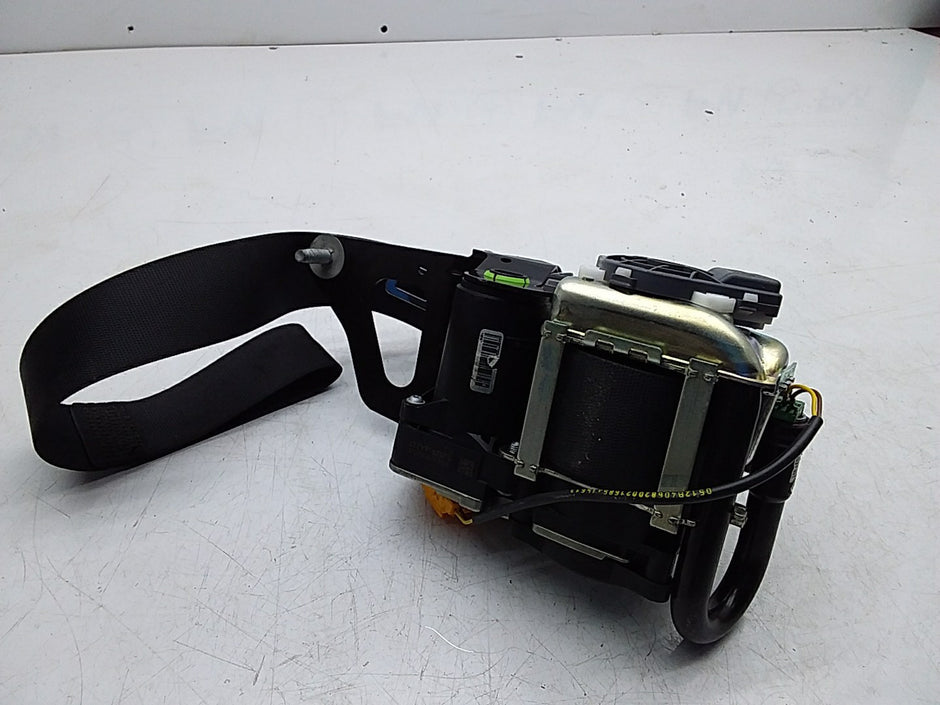 MERCEDES E-CLASS W238 SEAT BELT FRONT RIGHT DRIVER SIDE A2388602900 FMS250 OSF