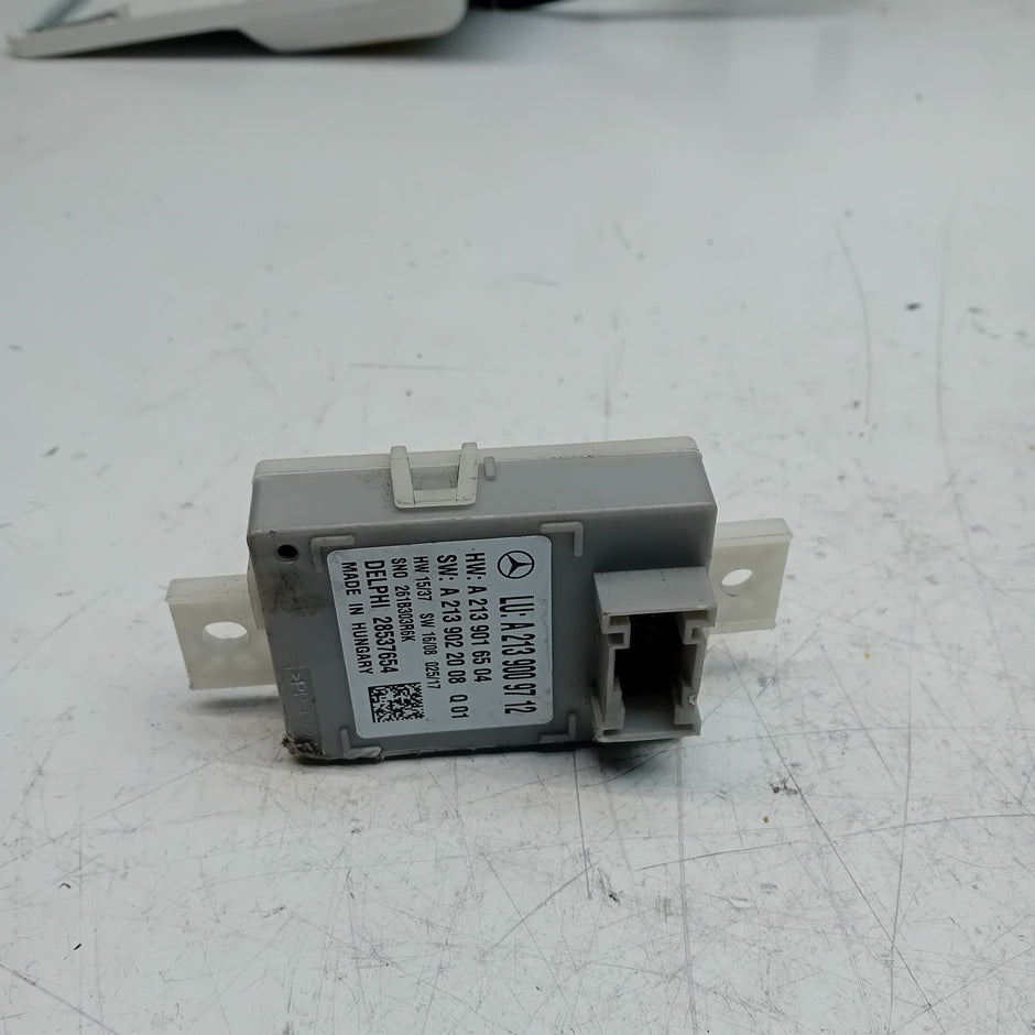 MERCEDES E-CLASS W213 LIGHT CONTROL UNIT A2139016504 FM00825