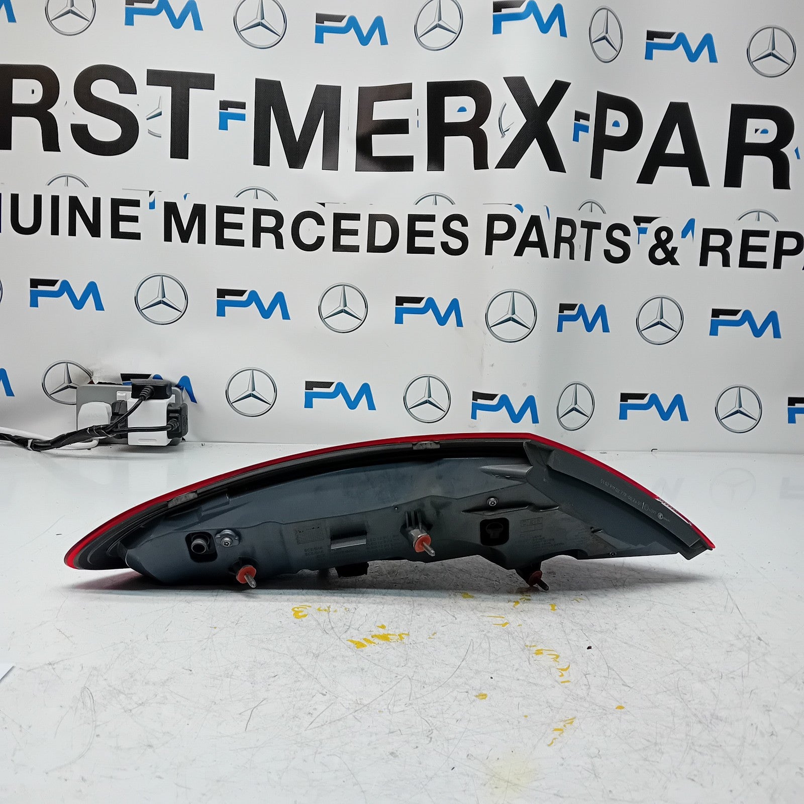 MERCEDES C-CLASS W205 DRIVER SIDE OS REAR TAIL LIGHT FMT177 2016 A2059066400