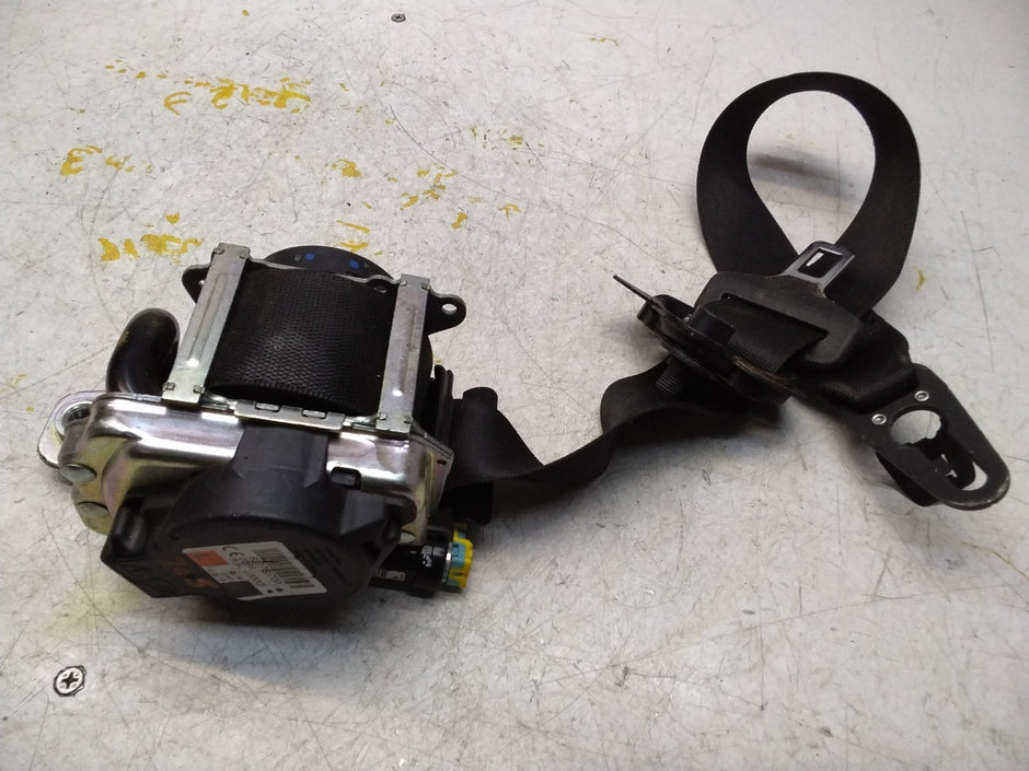 MERCEDES C-CLASS W205 SEAT BELT LEFT PASSENGER SIDE A2058600185 FMS296 NSF