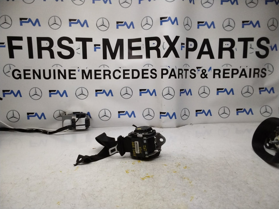 MERCEDES GLE W292 NEAR SIDE REAR SEAT BELT OEM A2928600185 FMS394 NSR