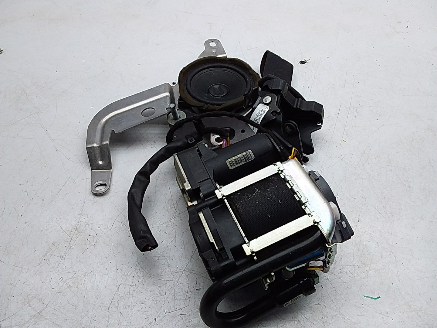 MERCEDES E-CLASS W238 SEAT BELT FRONT LEFT PASSENGER SIDE A2388602800 FMS264 NSF