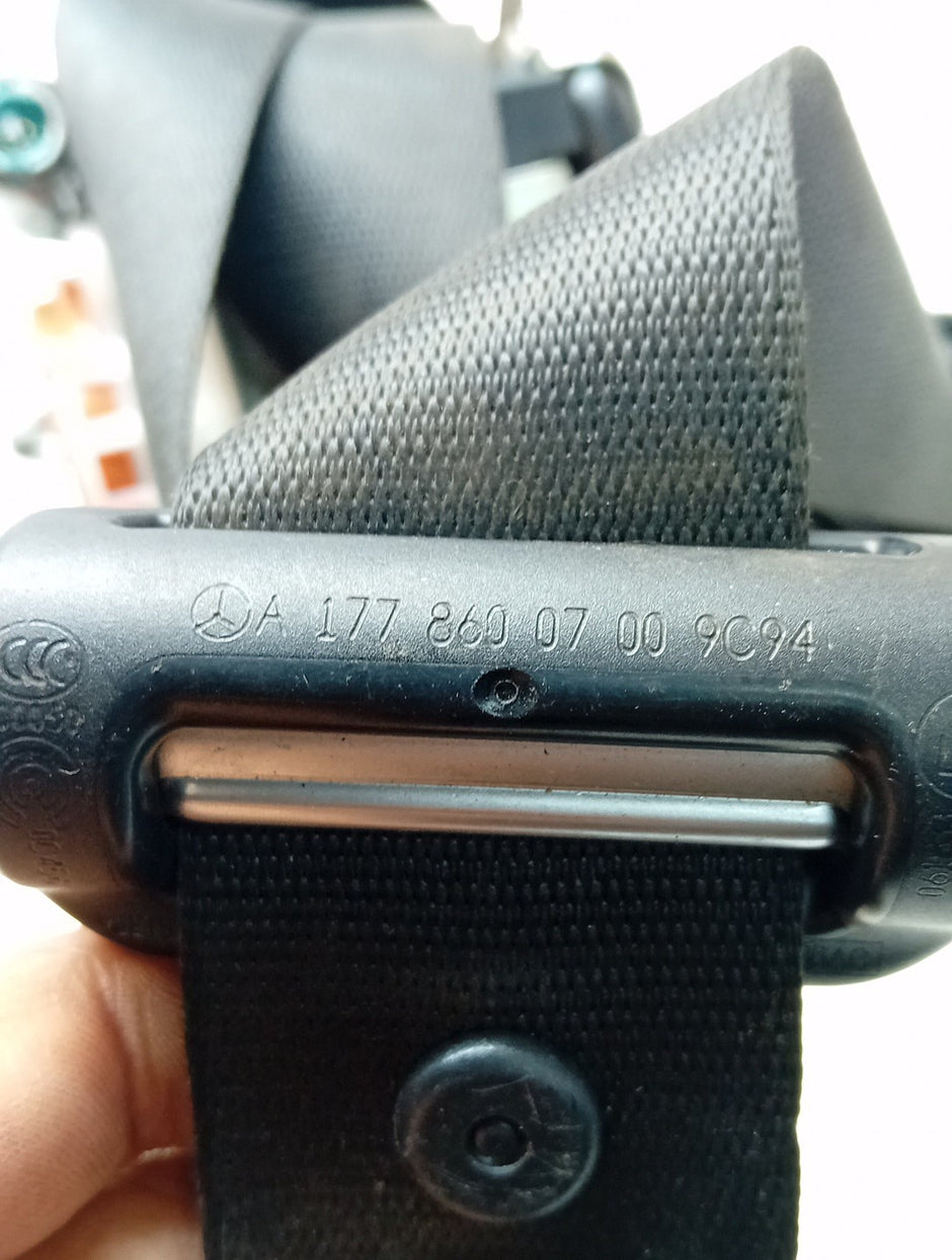 MERCEDES A CLASS  FRONT LEFT SEAT BELT WITH PRETENSIONER A1778600700 FMS66 NSF